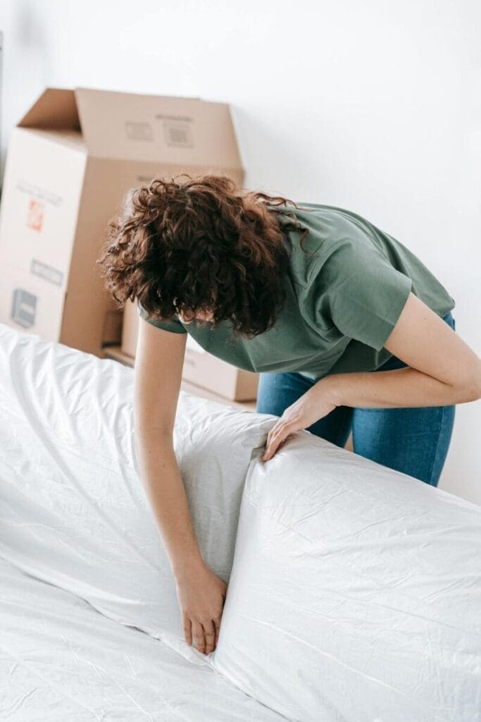 Par flyttar hittabostad