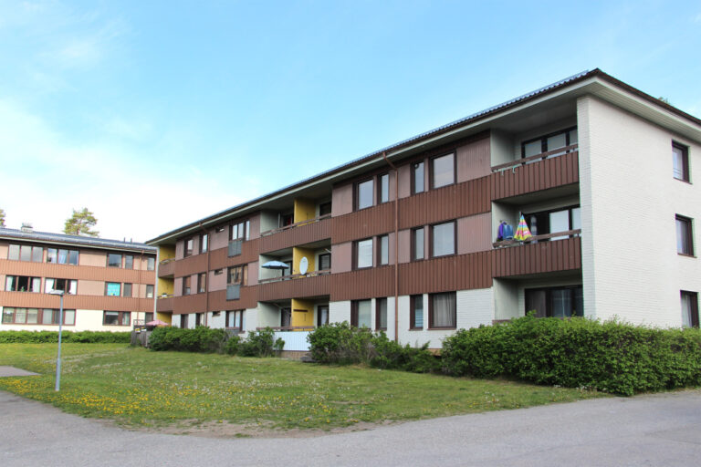 Lägenhet 3 rok på Smultronbacken 2 B