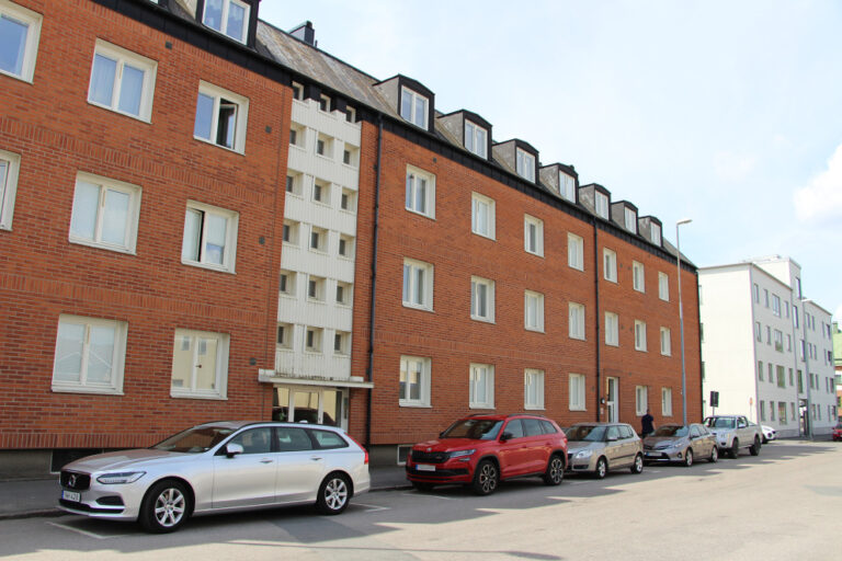 Lägenhet 3 rok på Kyrkogatan 7A