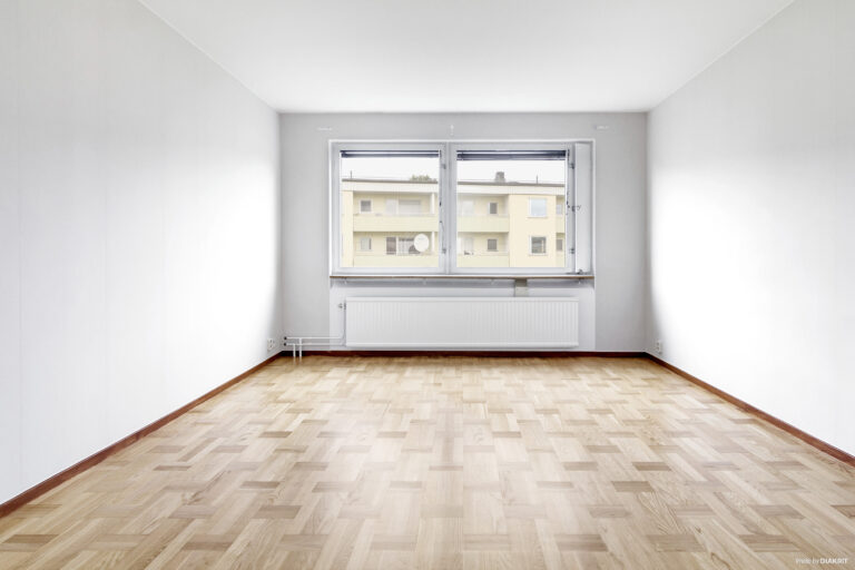 Lägenhet 3 rok på Årbygatan 25B