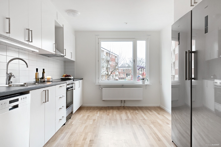 Lägenhet 2 rok på Karl Hovbergsgatan 37A