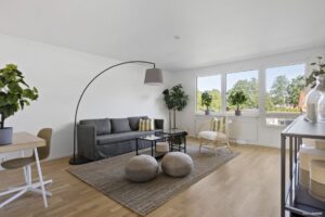 Lägenhet 4 rok på Karl Hovbergsgatan 19B