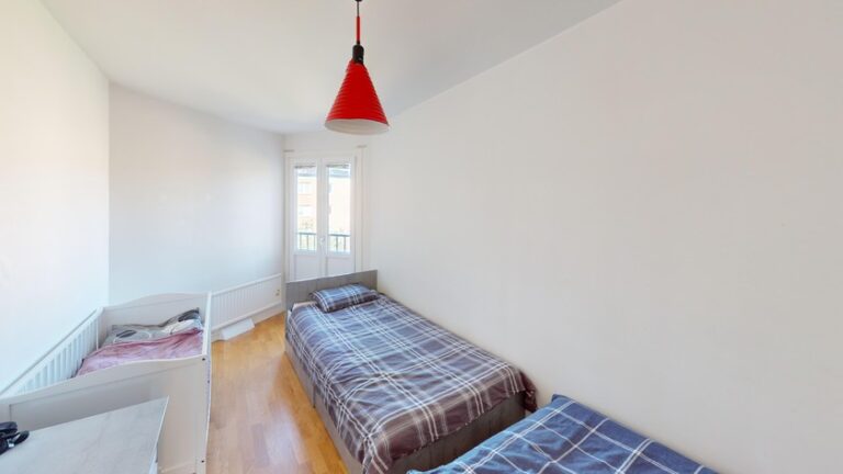 Lägenhet 3 rok på Nyforsgatan 36