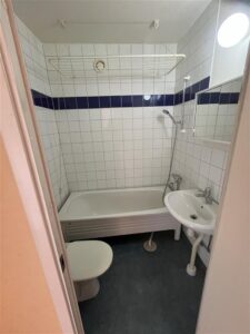 Lägenhet 1 rok på Västra Åsgatan 15