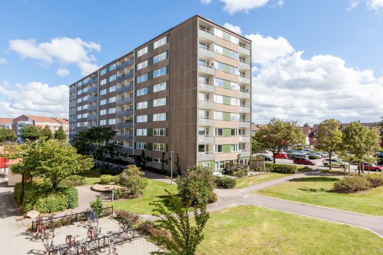 Lägenhet 2 rok på Järnvägsgatan 10A