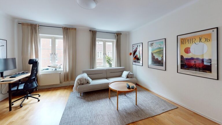 Lägenhet 2 rok på Kommissgatan 9
