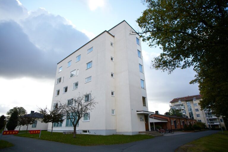 Lägenhet 2 rok på Lustigkullegatan 12