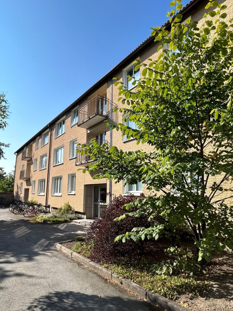 Lägenhet 3 rok på Emausgatan 49B