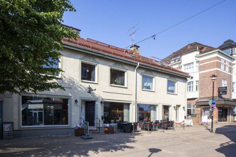 Lägenhet 5 rok på Storgatsbacken 6K