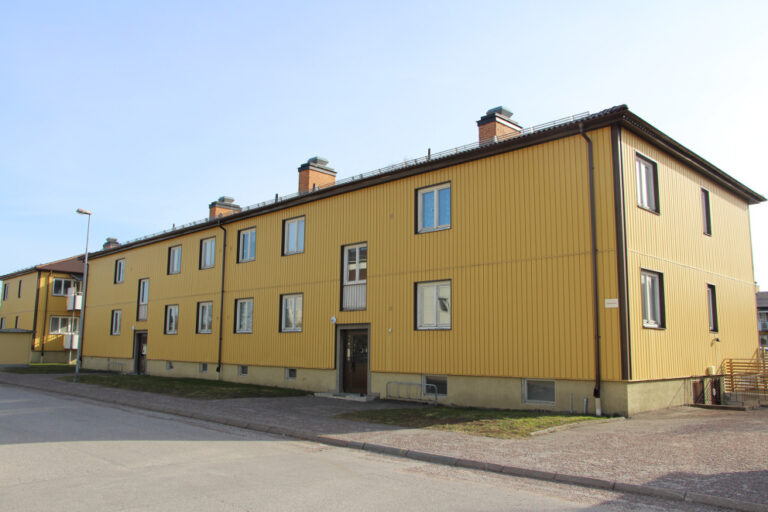 Lägenhet 2 rok på Nyängsgatan 8B