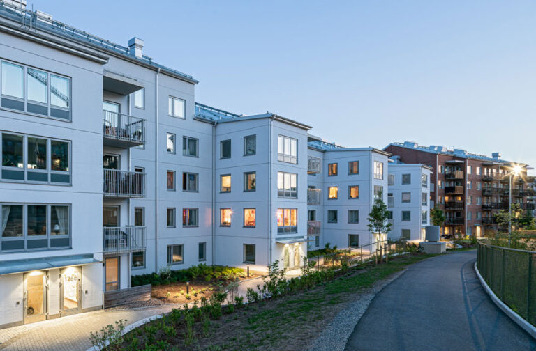Lägenhet 2 rok på Gamla Enköpingsvägen 142A