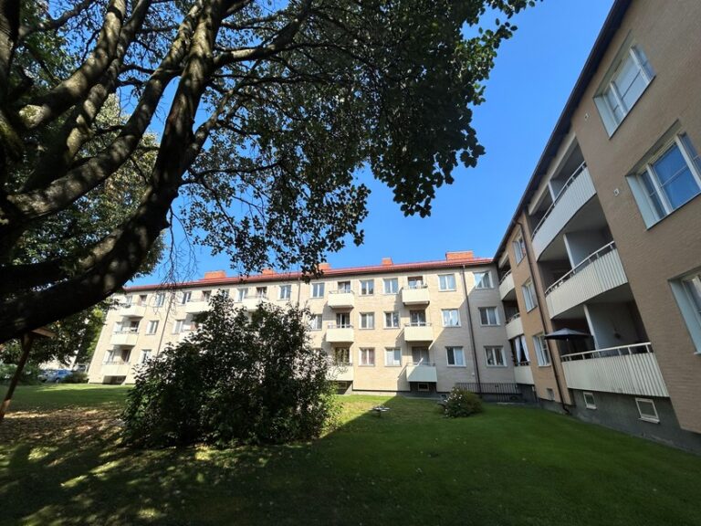 Lägenhet 3 rok på Emausgatan 37E