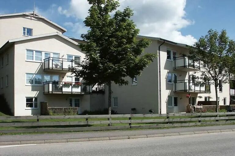 Lägenhet 2 rok på Hovs Skolväg 9R
