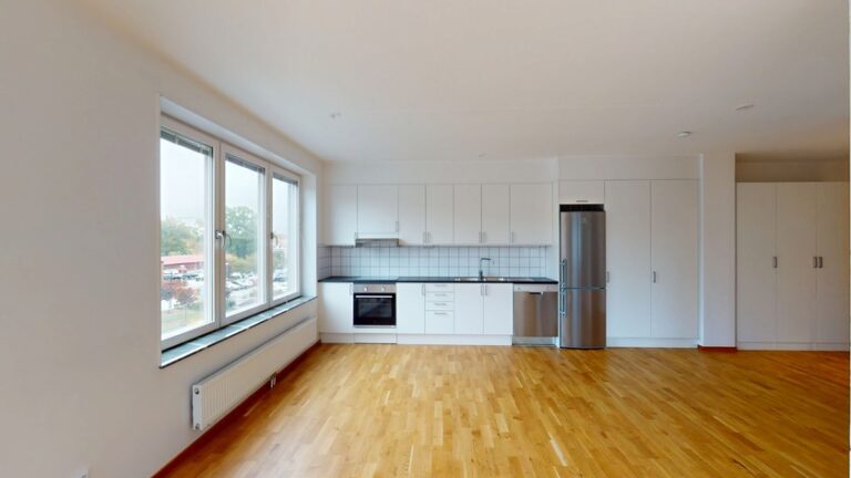 Lägenhet 2 rok på Tullgatan 7D