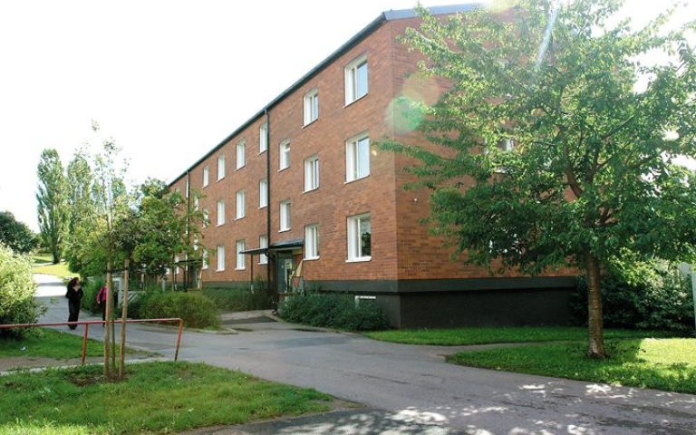 Lägenhet 2 rok på Lustigkullevägen 14A