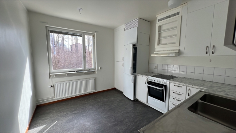 Lägenhet 2 rok på Lustigkullevägen 11B