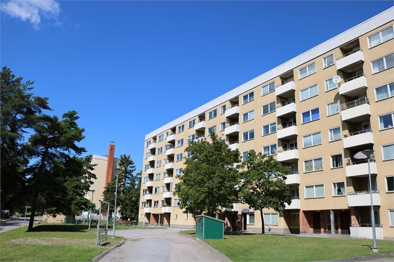 Lägenhet 2 rok på Karlhovsvägen 15