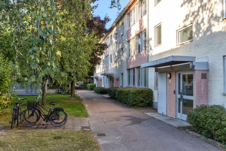 Lägenhet 2 rok på Karmgatan 17