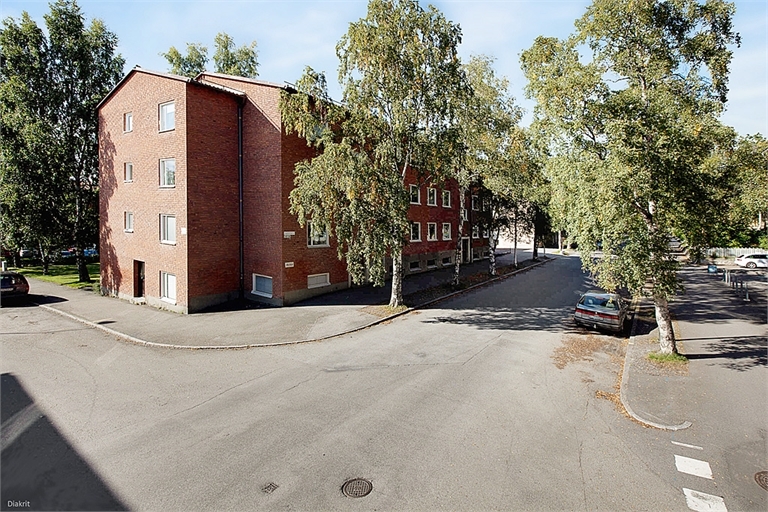 Lägenhet 3 rok på Regementsgatan 42C