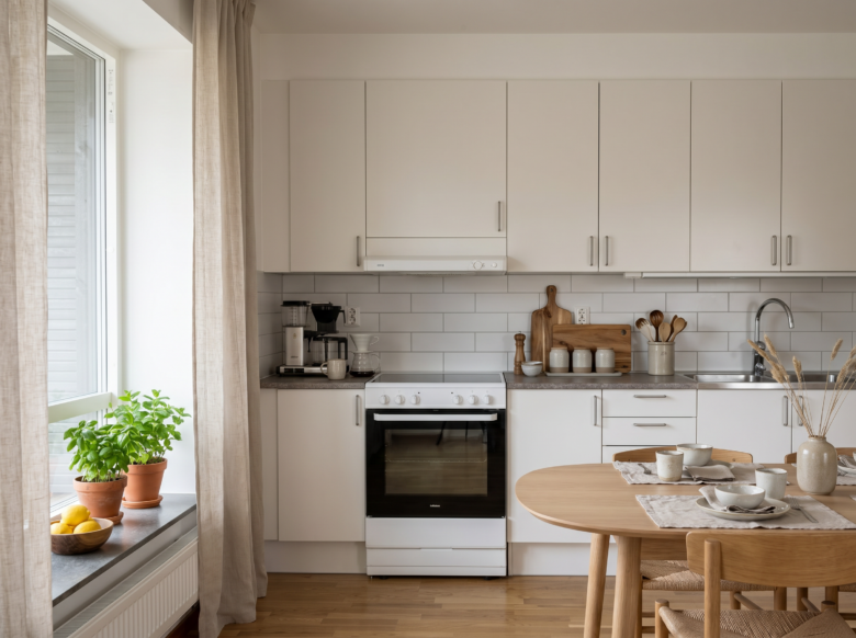Lägenhet 3 rok på Adelas väg 9