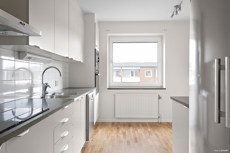 Lägenhet 2 rok på Ekängsgatan 34