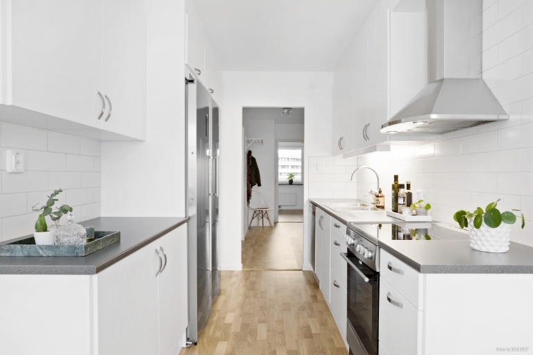Lägenhet 2 rok på Karl Hovbergsgatan 39B