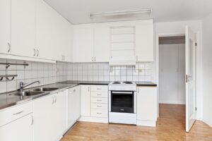 Lägenhet 3 rok på Östra Järnvägsgatan 1B