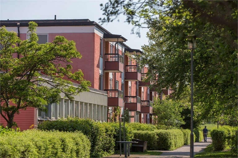 Lägenhet 3 rok på Bruno Liljeforsgatan 77