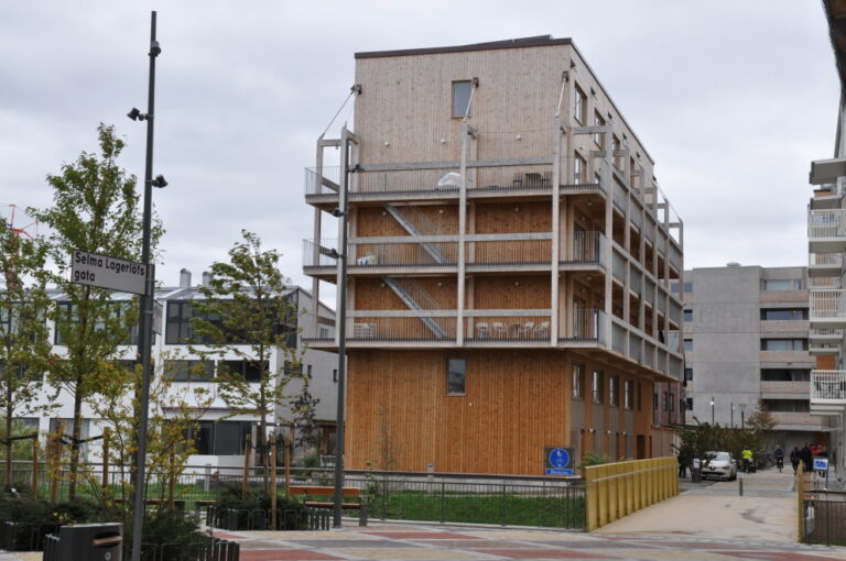 Lägenhet 1 rok på Fredrik Hasselqvists gata 10