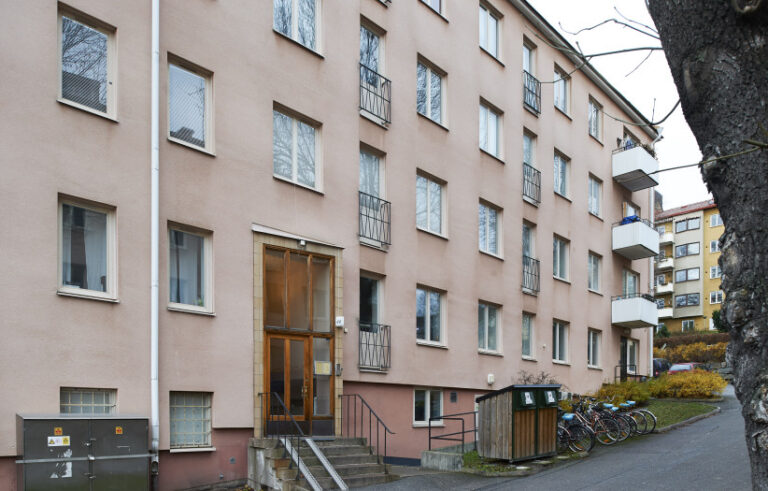 Lägenhet 1 rok på Järnvägsgatan 46