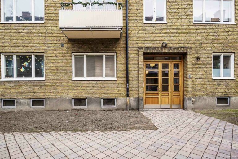 Lägenhet 1 rok på Ronnebygatan 15