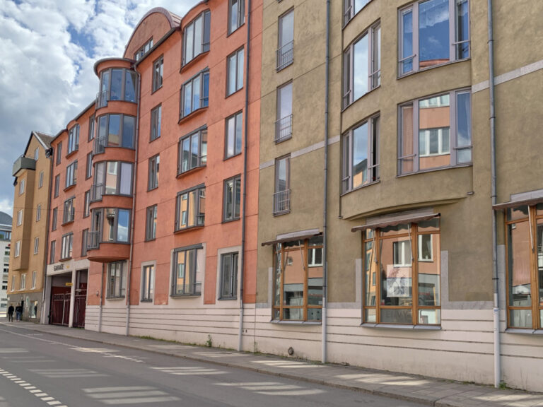 Lägenhet 1 rok på Snickaregatan 36