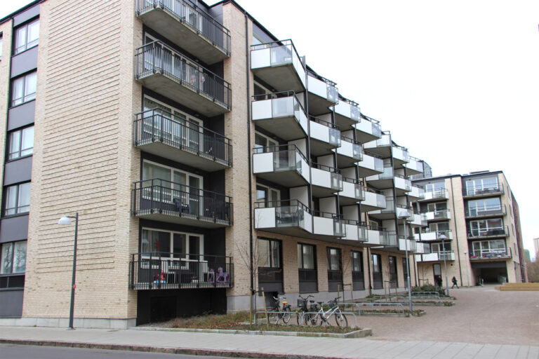 Lägenhet 2 rok på Håkan Lundbergs gata 24