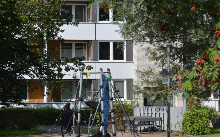 Lägenhet 2 rok på Nydalavägen 60 B