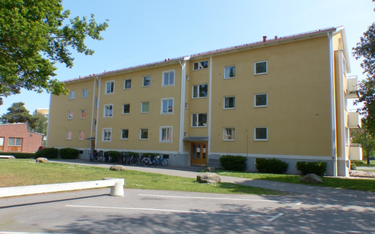 Lägenhet 2 rok på Riddaregatan 12 b