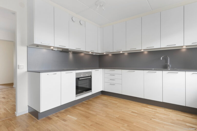 Lägenhet 2 rok på Skolvägen 10