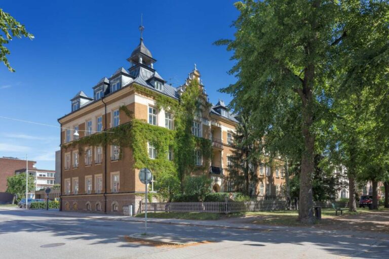 Lägenhet 2 rok på Södra Promenaden 125