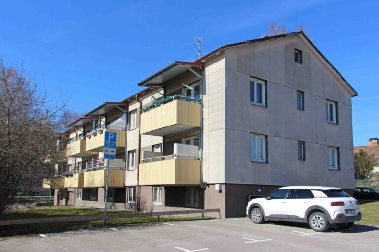 Lägenhet 3 rok på Fixgatan 4 B