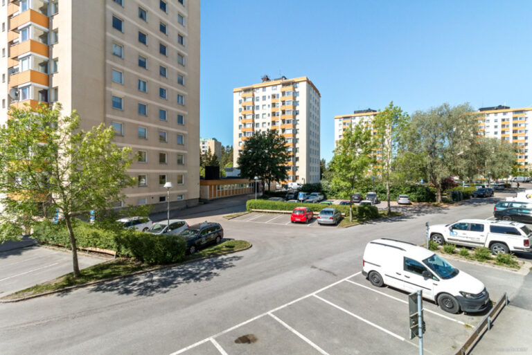 Lägenhet 3 rok på Fregattvägen 10