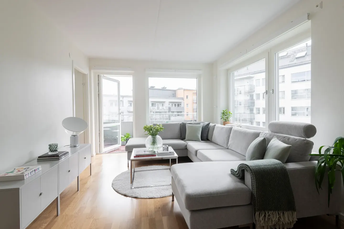 Bostadsrätt med 2 rum på Förrådsvägen 18 i Huddinge, bild 3 av 4