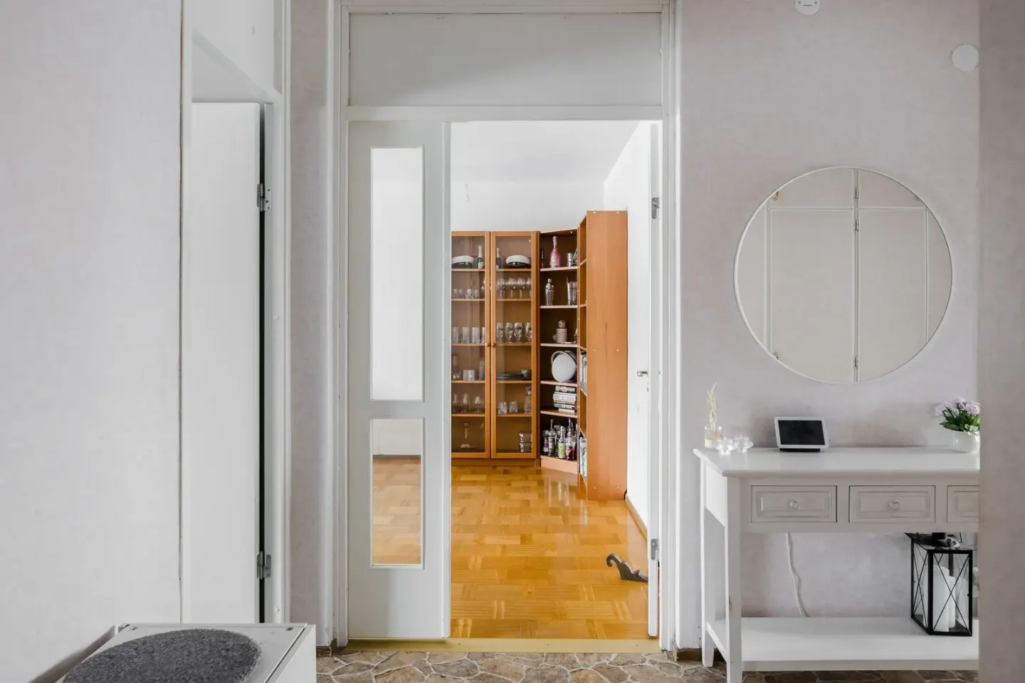 Bostadsrätt med 3 rum på Södergatan 8A i Lidköping, bild 2 av 4