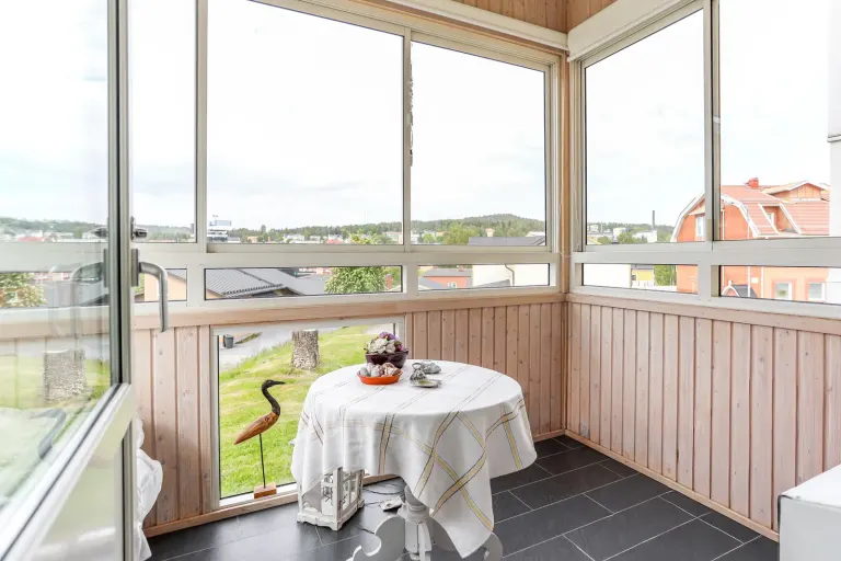 Bostadsrätt med 2 rum på Villagatan 32B i Örnsköldsvik, bild 3 av 4