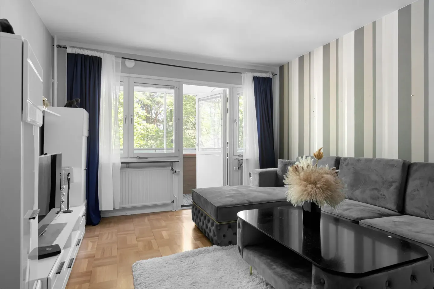 Bostadsrätt med 1 rum på Fältspatvägen 38 i Gävle, bild 2 av 4