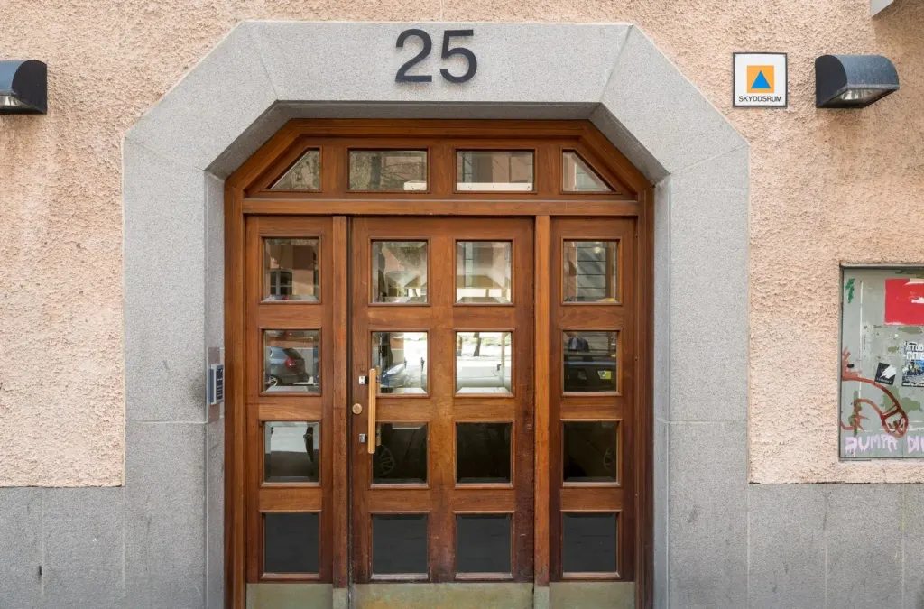 Bostadsrätt med 3 rum på Norrtullsgatan 25B i Stockholm, bild 2 av 3