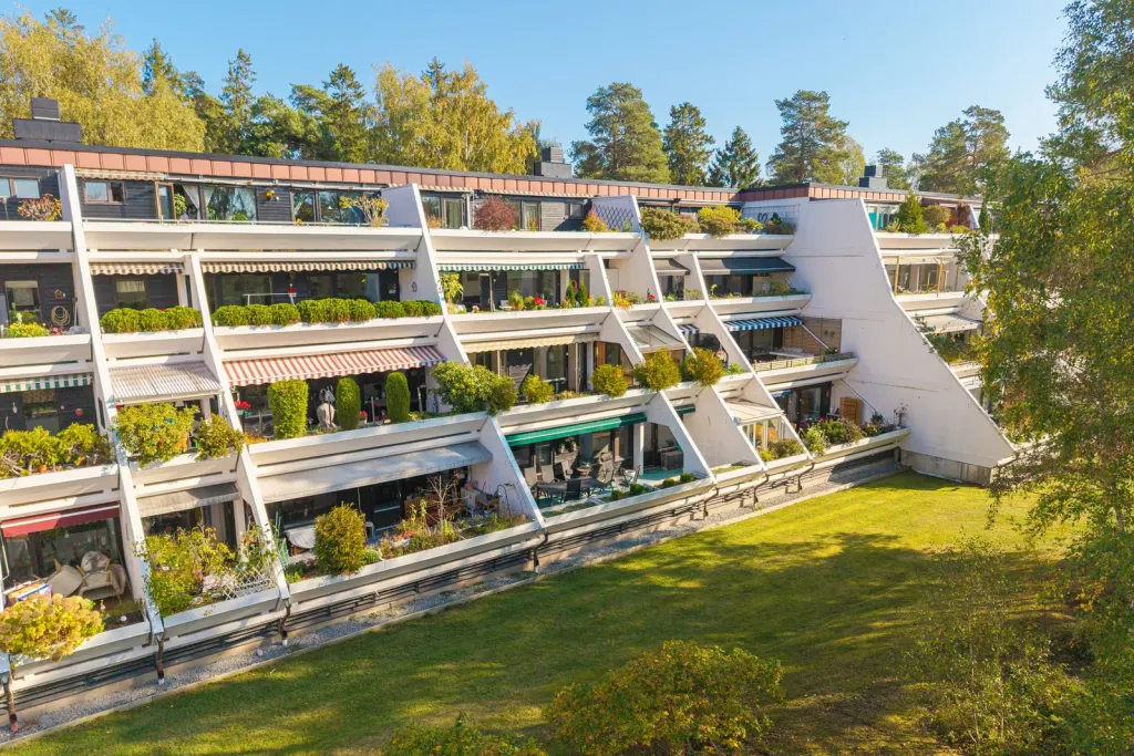 Bostadsrätt med 3 rum på Hasselbacken 27 i Upplands Väsby, bild 3 av 4