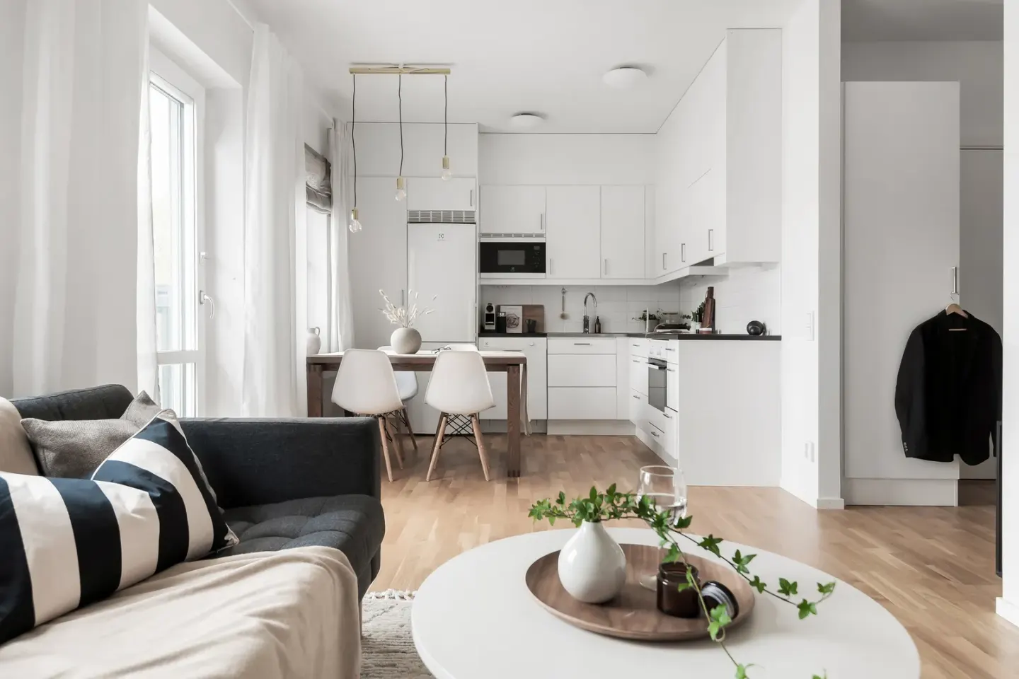 Bostadsrätt med 1 rum på Jämtlandsgatan 107 i Stockholm, bild 2 av 4