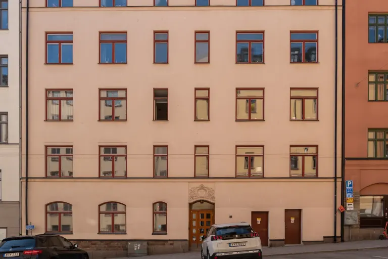 Bostadsrätt med 3 rum på Tomtebogatan 37 i Stockholm, bild 2 av 3