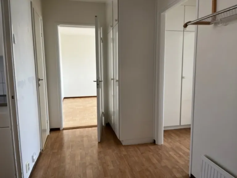 Hyresrätt med 3 rum på Surbrunnsvägen 2D i Hallstahammar, bild 4 av 5