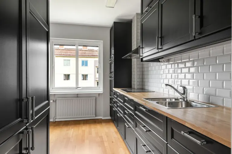Bostadsrätt med 2 rum på Dackegatan 12B i Mjölby, bild 2 av 4