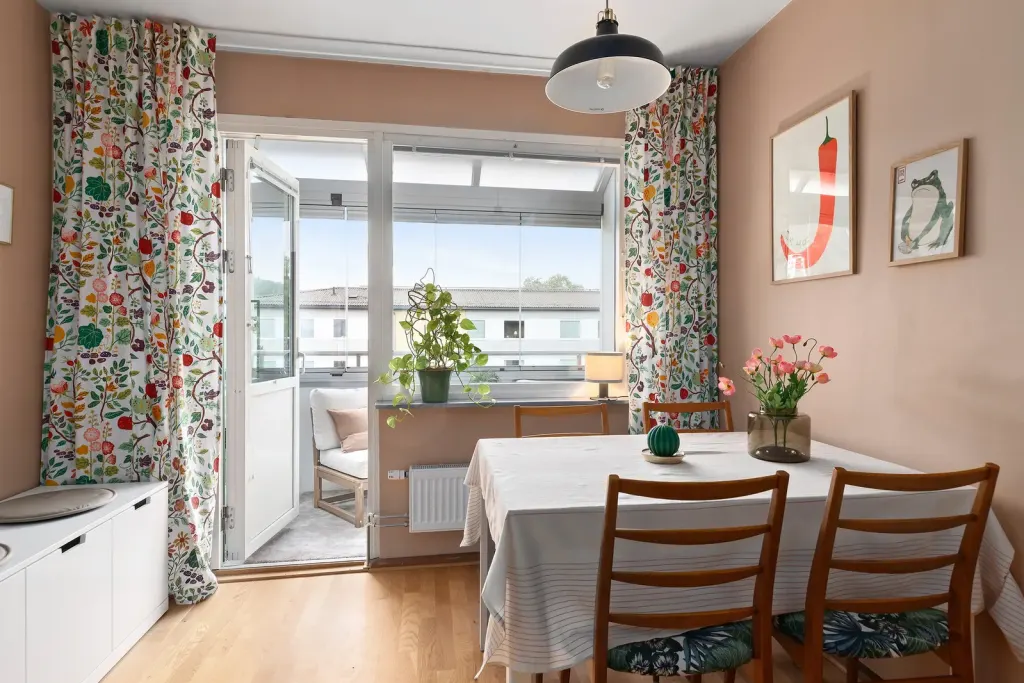 Bostadsrätt med 3 rum på Pinnharvsgatan 5A i Mölndal, bild 3 av 4
